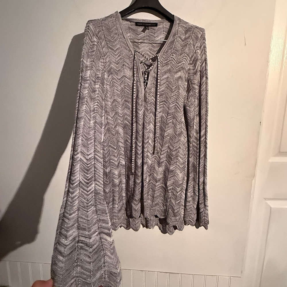 White House Black Market‎  Small Silvery Glitter Chevron Top Boho Bell Sleeve